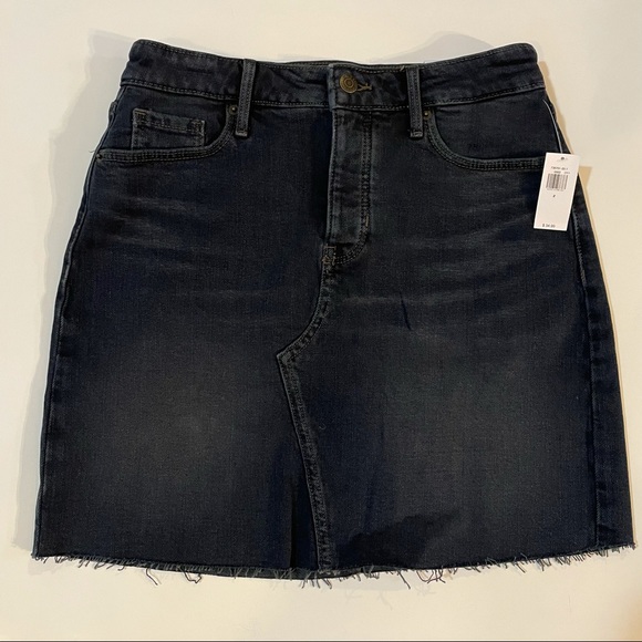 Old Navy Dresses & Skirts - Old navy jean skirt